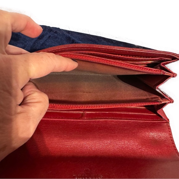 CHANEL Lambskin Quilted Large Gusset Flap Wallet Red Includes silver chain - Picture 5 of 11